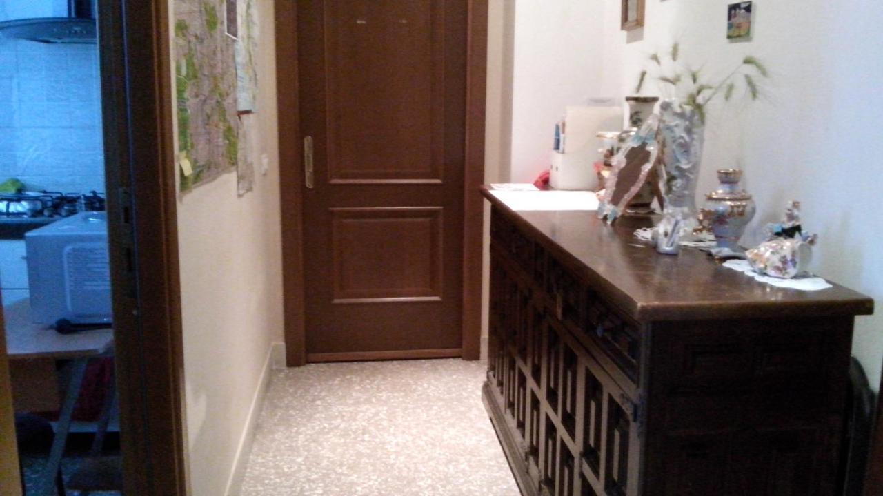 روما Affittacamere , Rooms Near Trastevere Station المظهر الخارجي الصورة