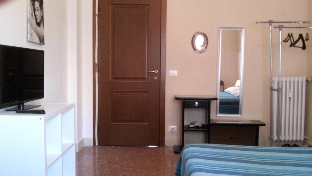 روما Affittacamere , Rooms Near Trastevere Station المظهر الخارجي الصورة