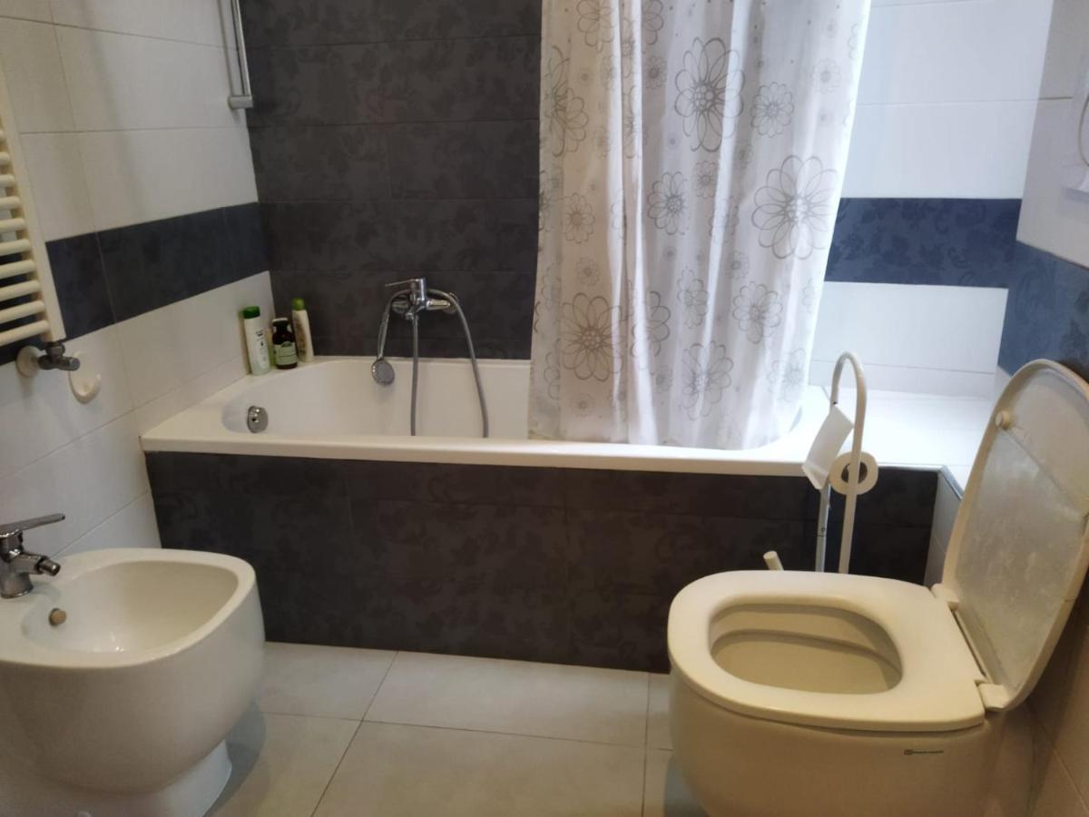 روما Affittacamere , Rooms Near Trastevere Station المظهر الخارجي الصورة